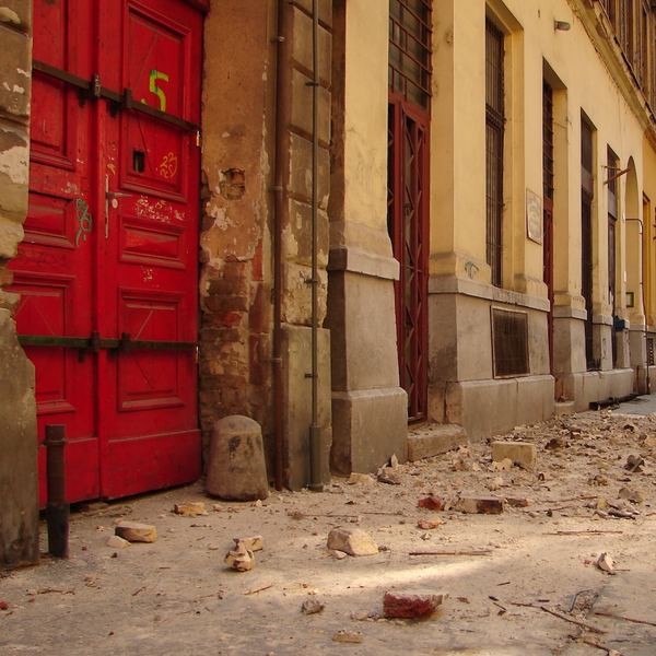 Stone face, Budapest