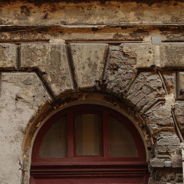 Stone face, Budapest